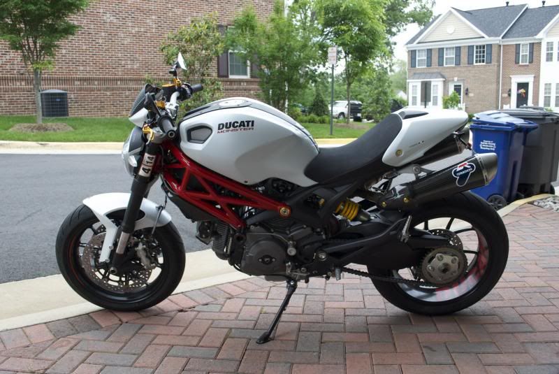 Ducati monster 621 hot sale